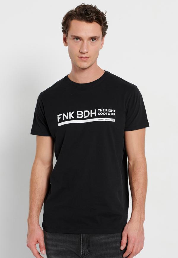 T-shirt με branded τύπωμα στο στήθος