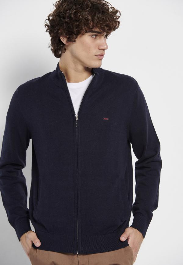 Πλεκτή ζακέτα σε μελανζέ ύφασμα