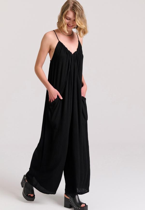 Loose fit ολόσωμη φόρμα από βισκόζη