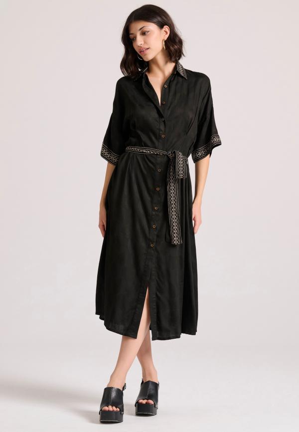 Μίντι σεμιζιέ φόρεμα σε ζακάρ ύφανση