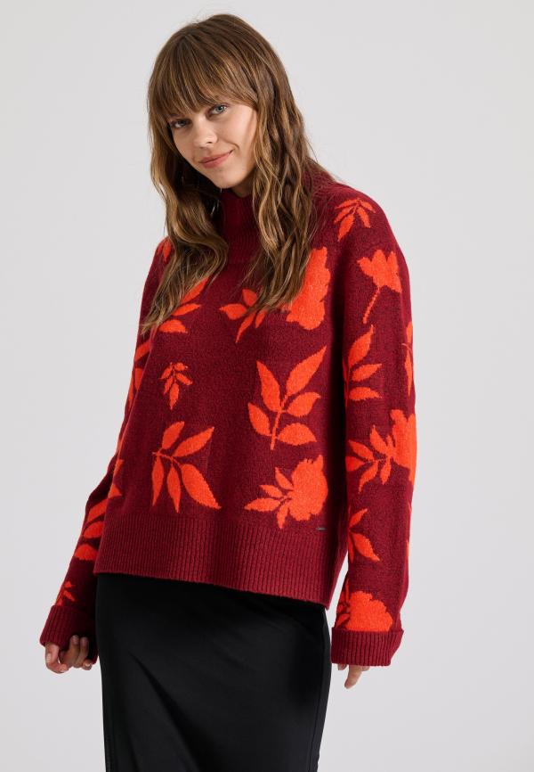 Πλεκτή μπλούζα με fall leaves και ψηλή λαιμόκοψη