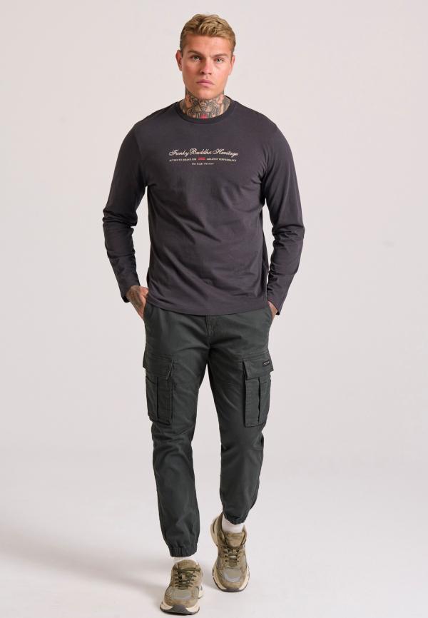 Μακρυμάνικη μπλούζα με κέντημα στο στήθος