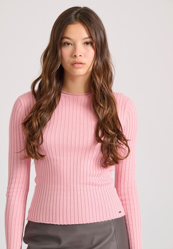 Πλεκτή μπλούζα με raw edges