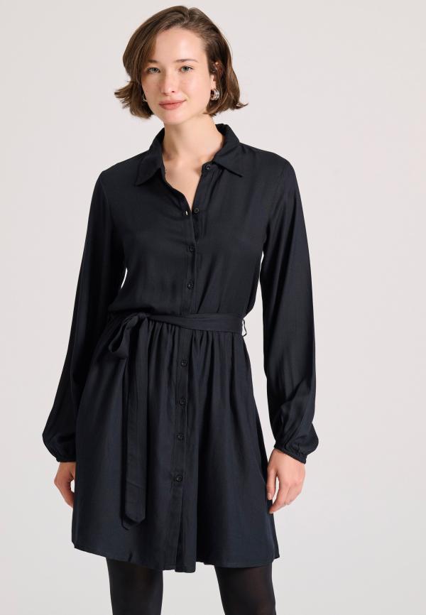 Σεμιζιέ μίνι φόρεμα με μπροστινό κόμπο