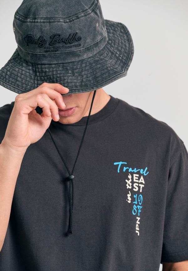 Relaxed fit με graphic τύπωμα στην πλάτη