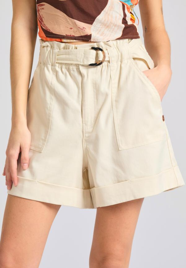 Loose fit lyocell blend σορτς με ζώνη και βολάν