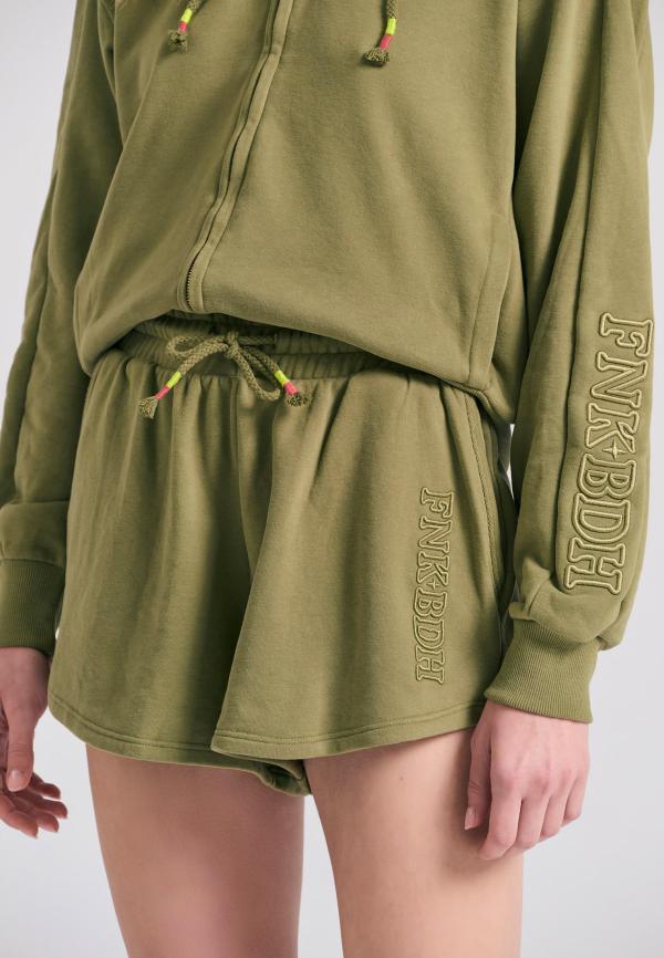 Loose fit αθλητικό σορτς με branded κέντημα