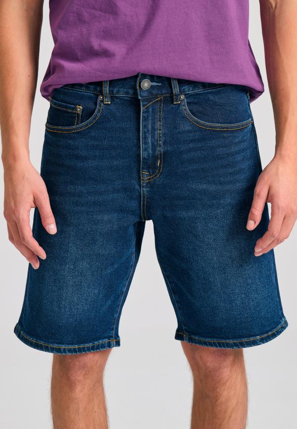 Ανδρική τζιν βερμούδα με washed effects