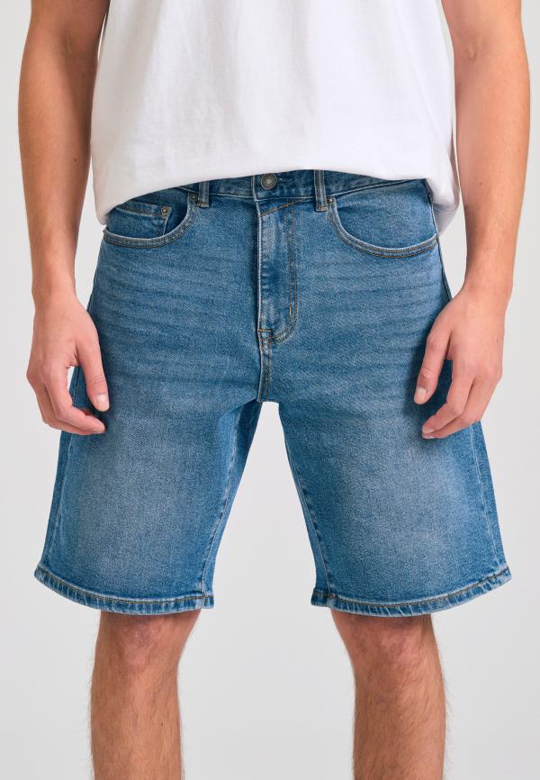Ανδρική τζιν βερμούδα με washed effects