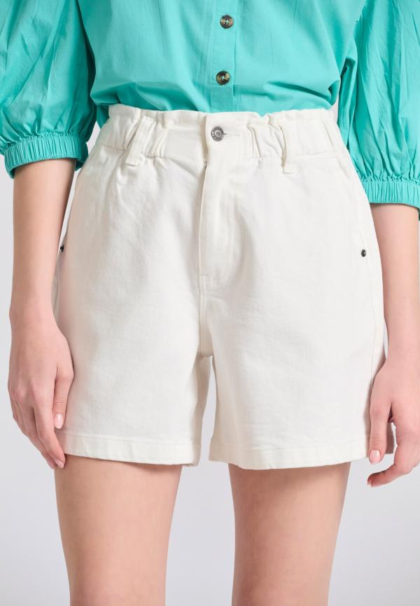 Garment dyed τζιν σορτς με βολάν στη μέση