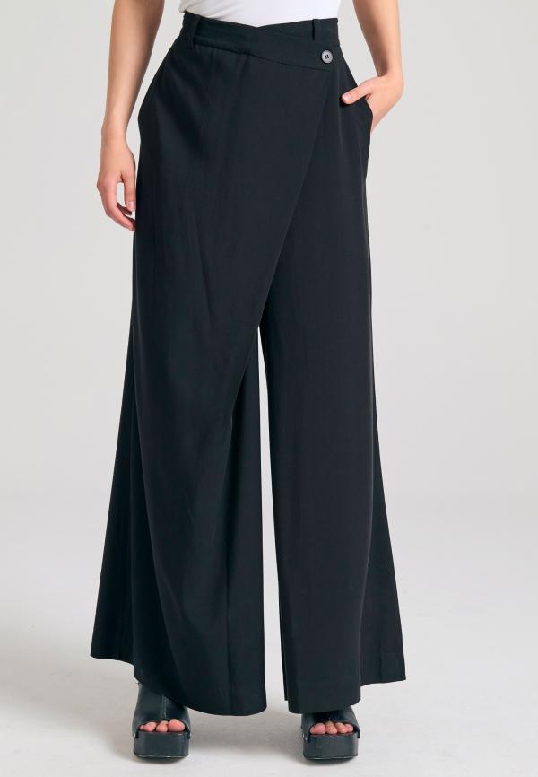 Lyocell blend παντελόνι με ασύμμετρο κούμπωμα