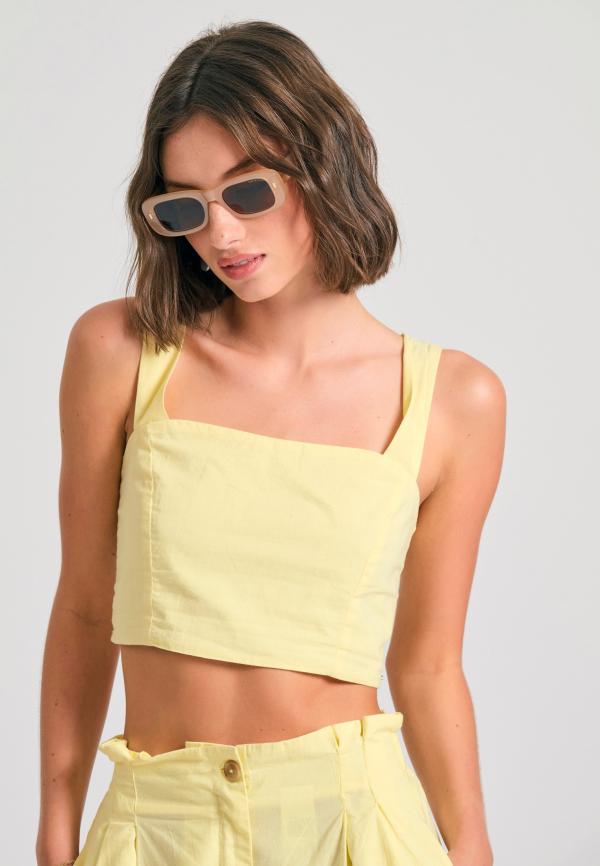 Μονόχρωμο βαμβακερό cropped top