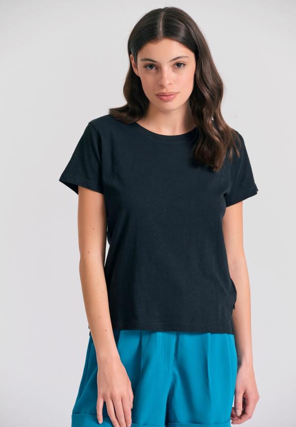 Γυναικείο t-shirt με στρογγυλή λαιμόκοψη - The essentials