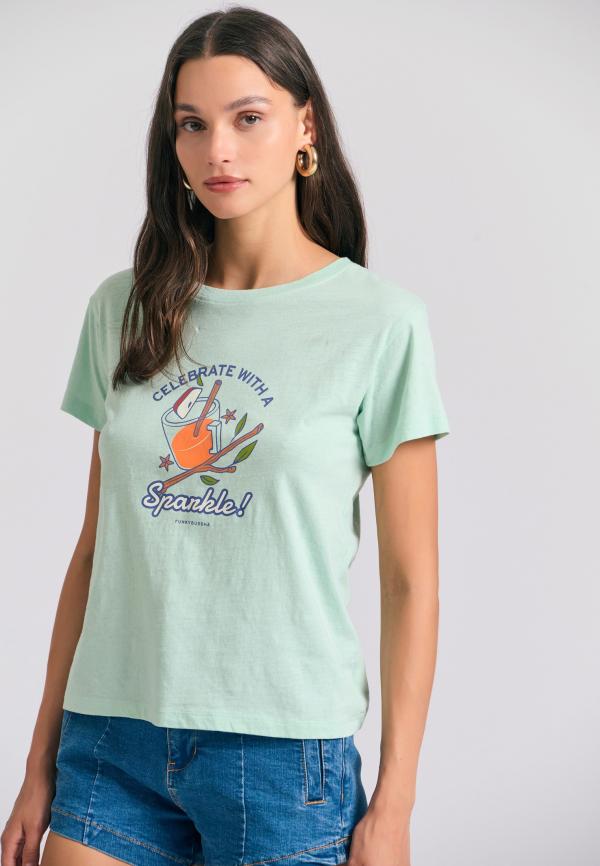 Γυναικείο t-shirt με graphic τύπωμα στο στήθος