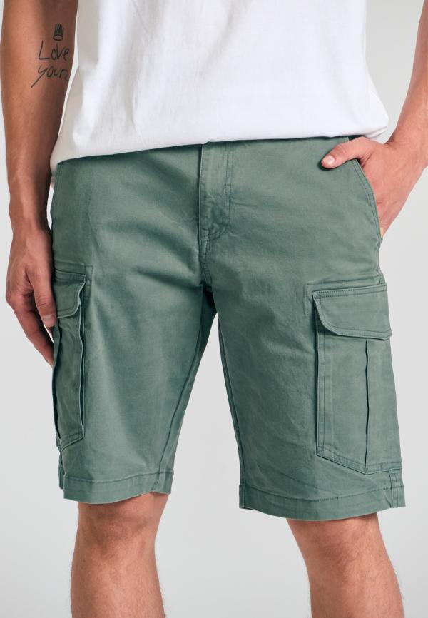 Cargo βερμούδα 