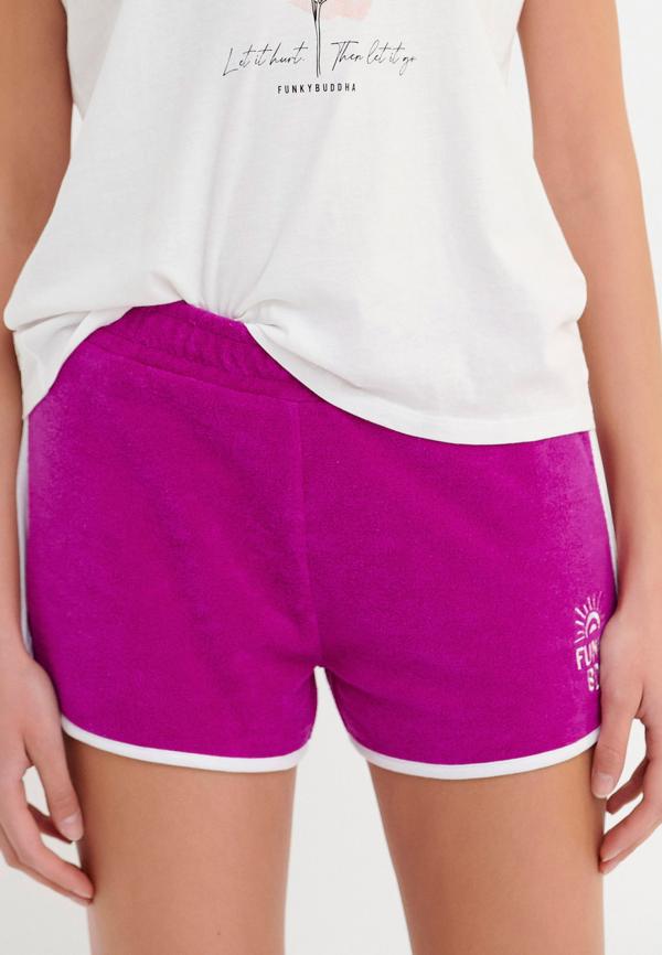 Αθλητικό σορτς σε πετσετέ ύφασμα