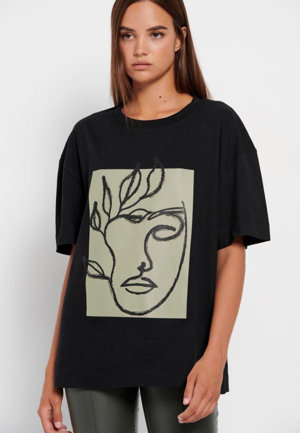 Oversized t-shirt με τύπωμα
