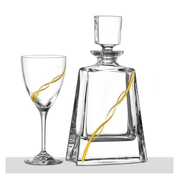 Ποτήρι και καράφα γάμου με χρυσό σχέδιο AG227