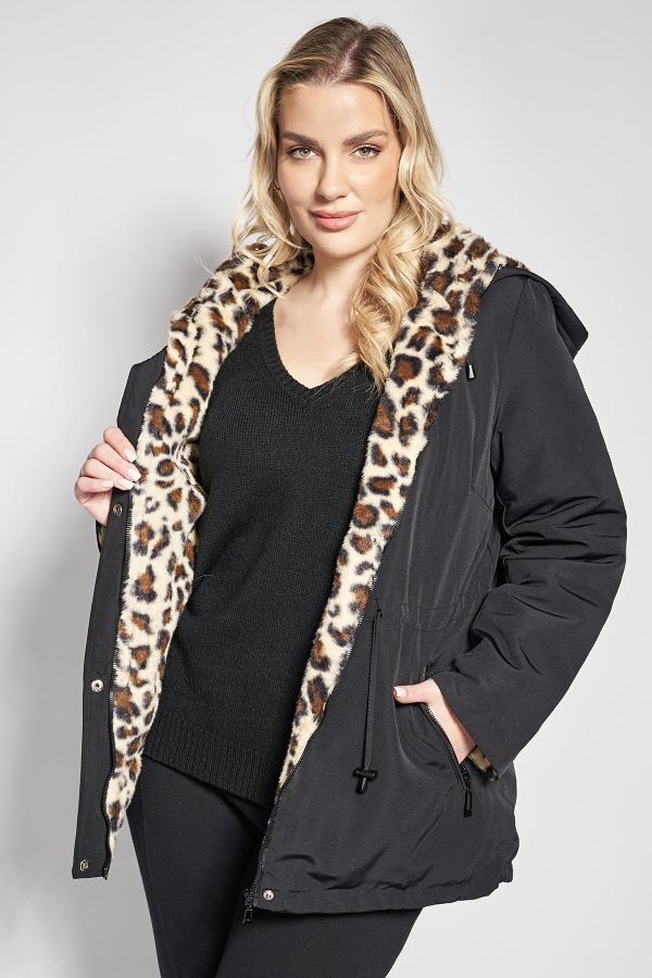 Μπουφάν τύπου παρκά με εσωτερική λεοπάρ γούνα