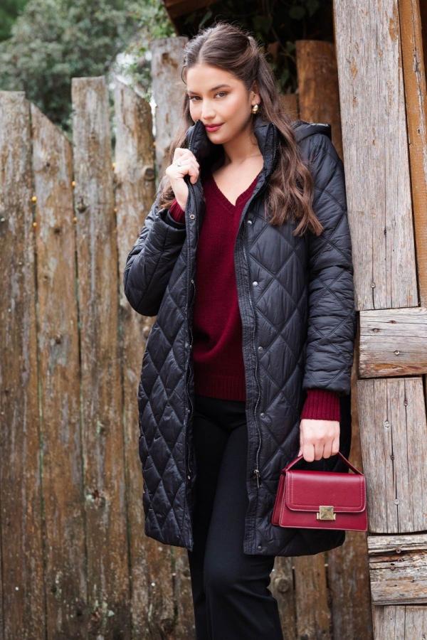 Μπουφάν μακρύ καπιτονέ με αποσπώμενη κουκούλα