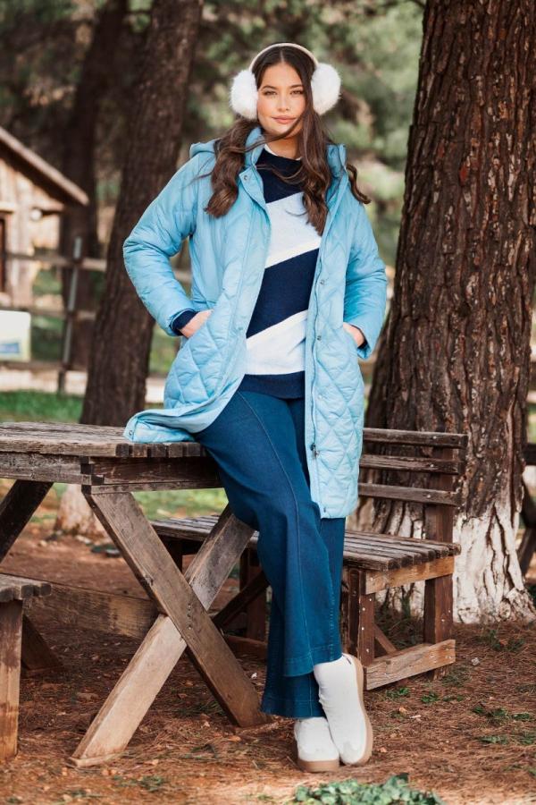 Μπουφάν μακρύ καπιτονέ με αποσπώμενη κουκούλα